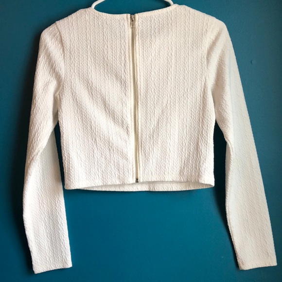 Forever 21 white textured long sleeve crop top - Picture 2 of 2